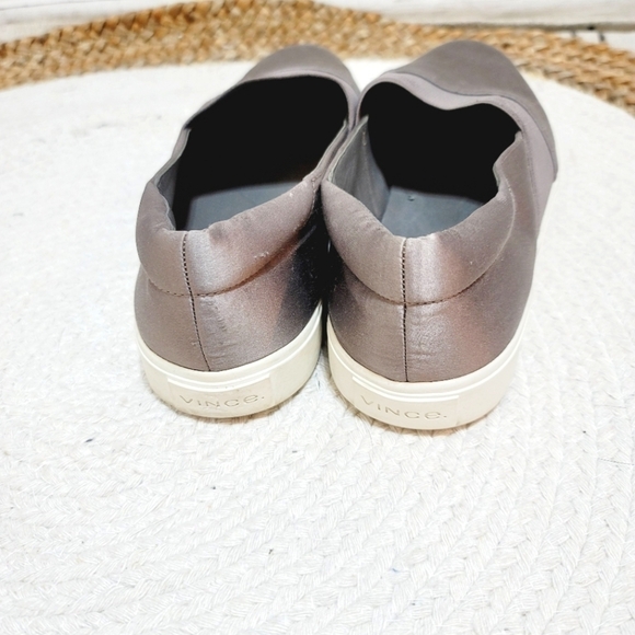 VINCE CORBIN SLIP-ON SNEAKER, SZ 9 - Picture 4 of 10